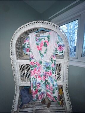 Vintage floral kids dress